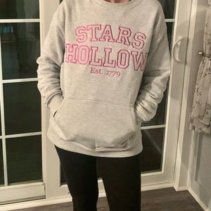 GILMORE GIRLS- STARS HOLLOW embroidered sweatshirt
